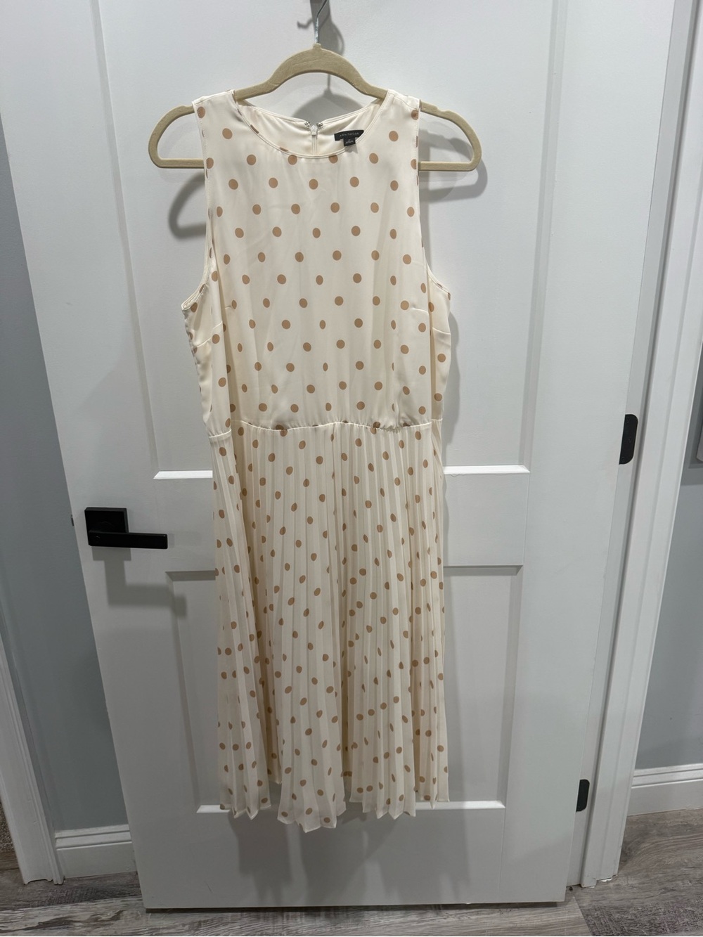 Ann Taylor Loft Sleeveless Cream Polka Dot Midi Dress